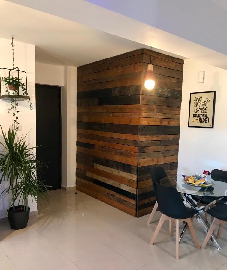 Fat Cow Apartment 101 Ларнака Екстериор снимка
