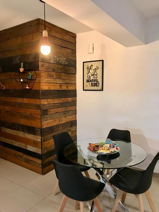 Fat Cow Apartment 101 Ларнака Екстериор снимка